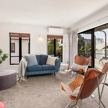 Prime Cbd Hospital Location Plus Garage 2Bdrms
